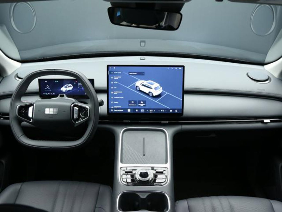 Geely Starray Starray EM-i 1.5 phev Pro auto (12)