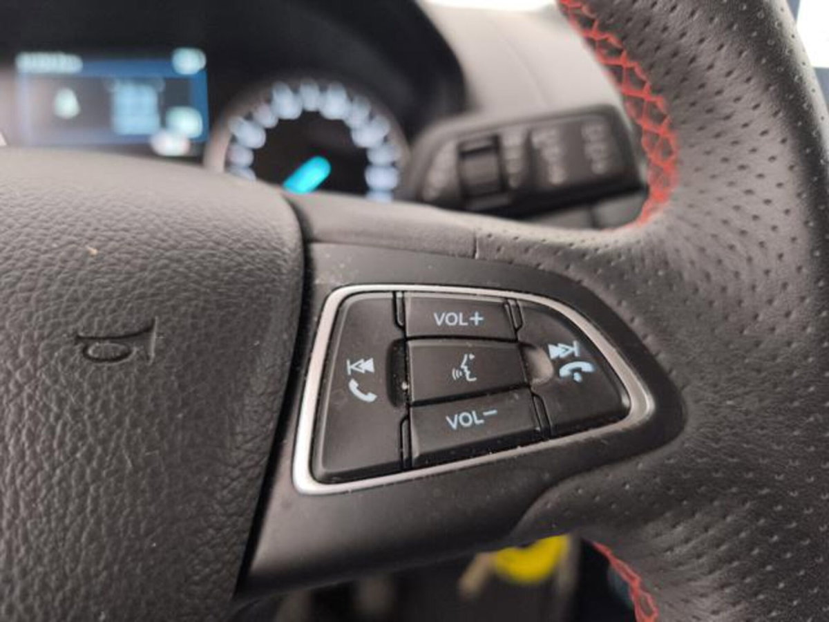 Ford EcoSport 1.0 EcoBoost 125 CV Start&Stop ST-Line Design (15)