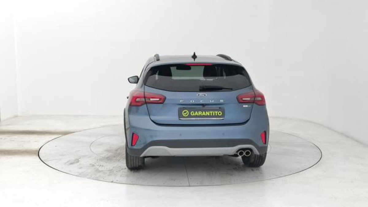 Ford Focus 1.0t ecoboost h 125cv (4)