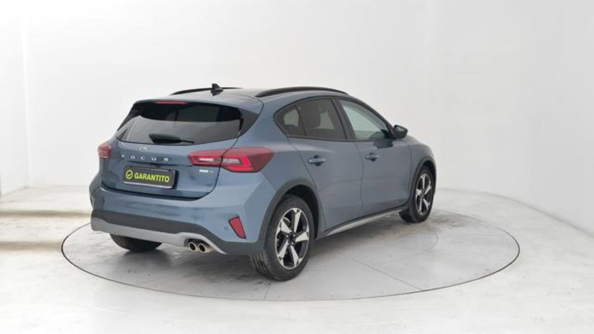 Ford Focus 1.0t ecoboost h 125cv (5)