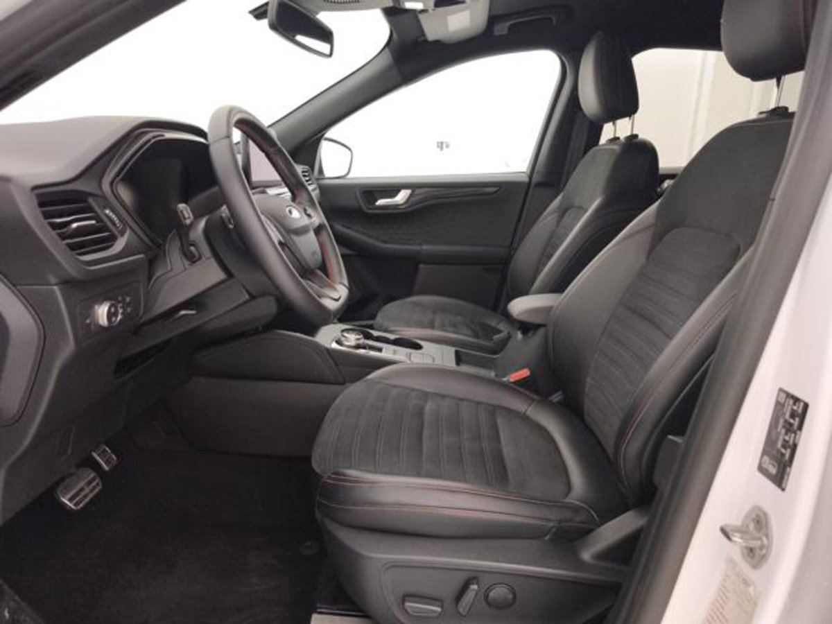 Ford Kuga 1.5 EcoBlue 120 CV aut. 2WD ST-Line X Design (11)