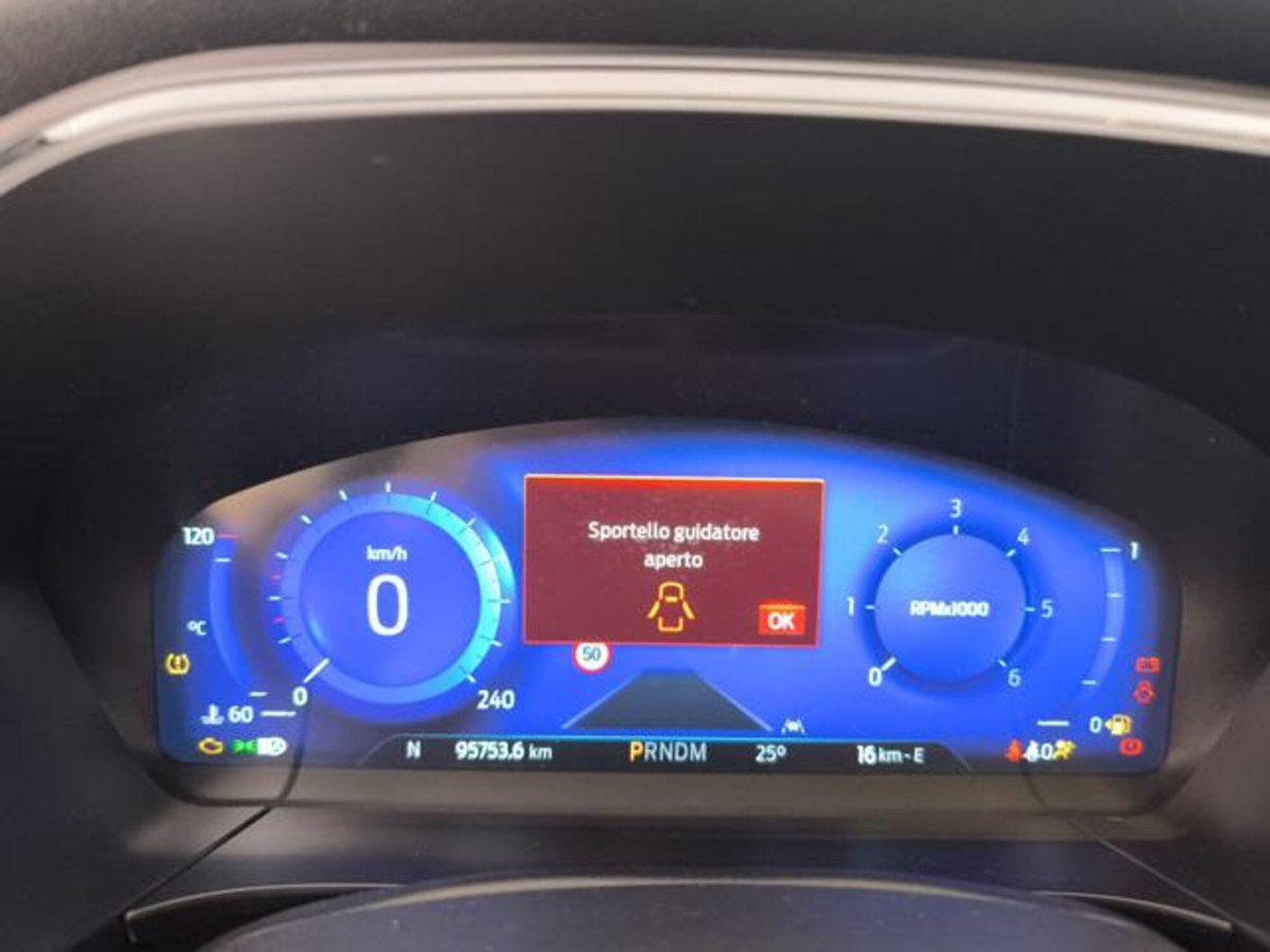 Ford Kuga 1.5 EcoBlue 120 CV aut. 2WD ST-Line X Design (13)