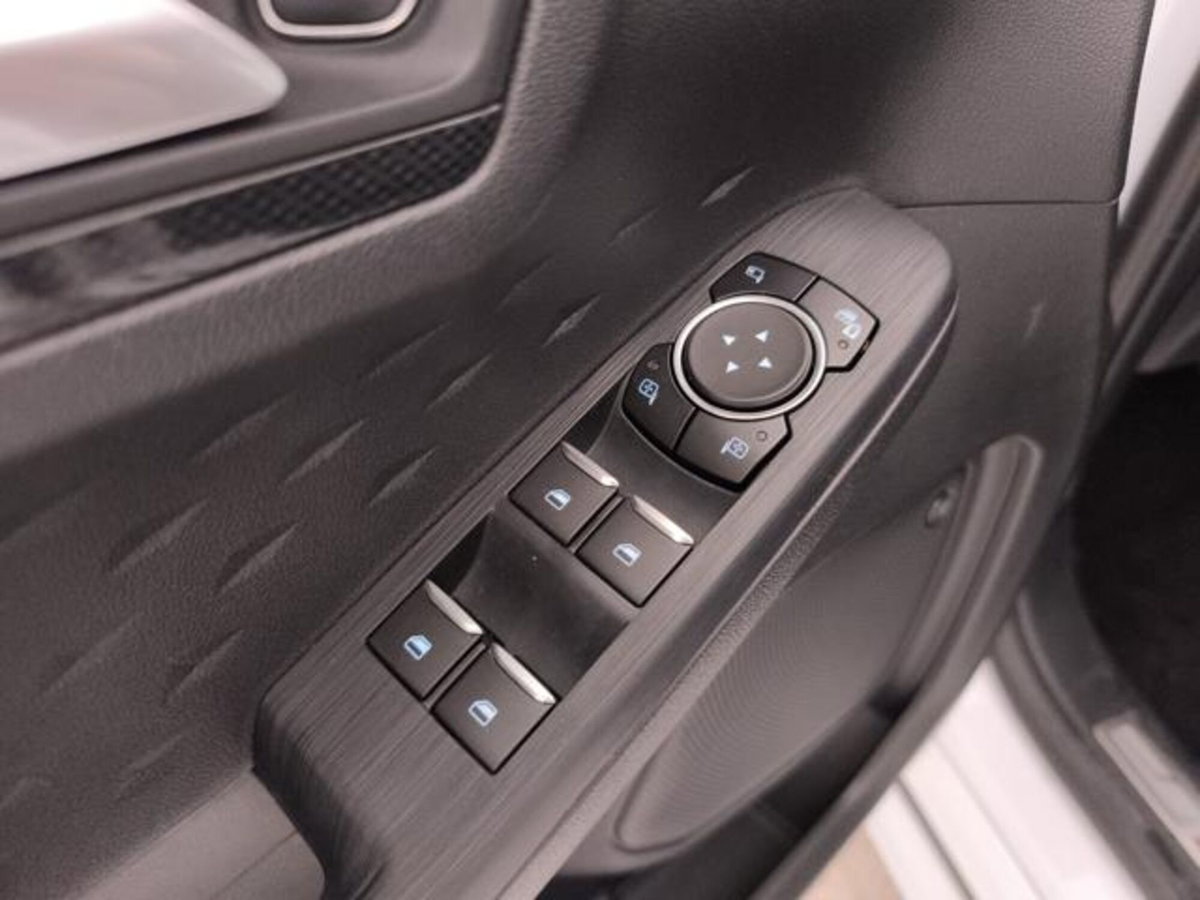 Ford Kuga 1.5 EcoBlue 120 CV aut. 2WD ST-Line X Design (19)