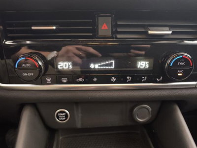 Nissan Qashqai 1.3 mhev N-Connecta 2wd 158cv xtronic (17)