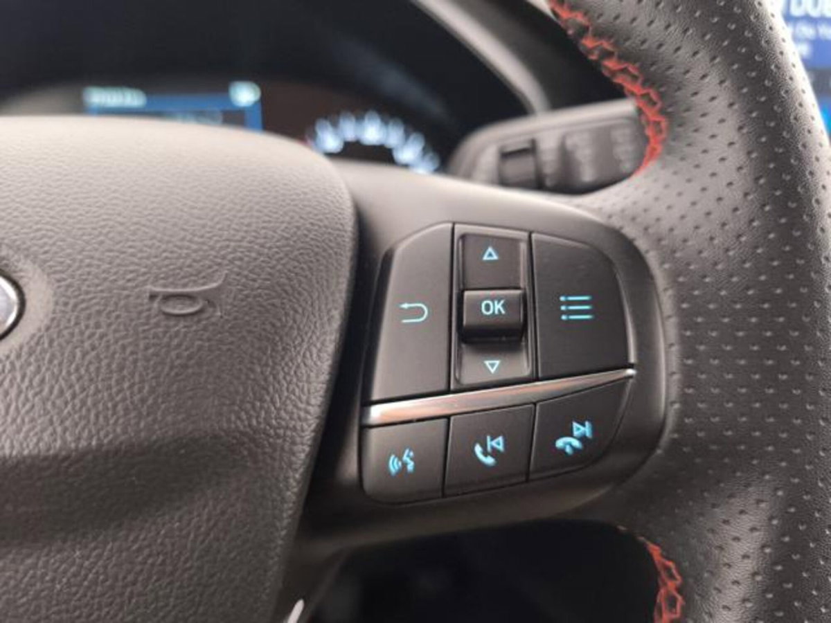 Ford Focus 1.0t ecoboost h ST-Line X 125cv (15)