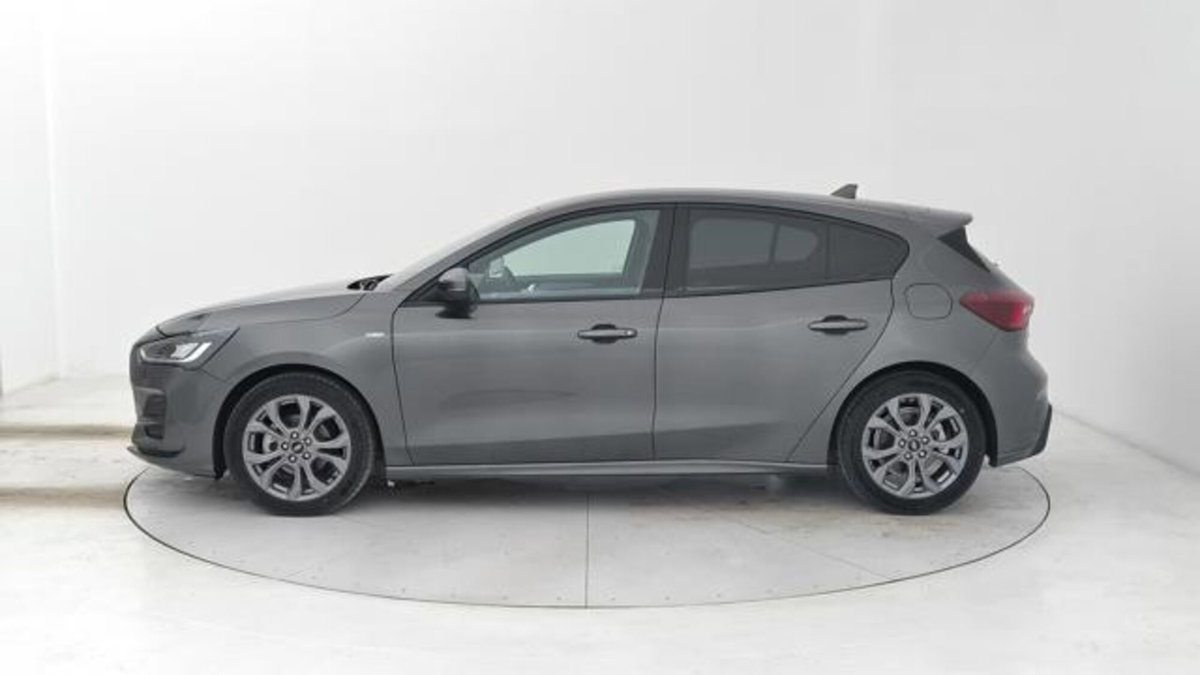 Ford Focus 1.0t ecoboost h ST-Line X 125cv (2)