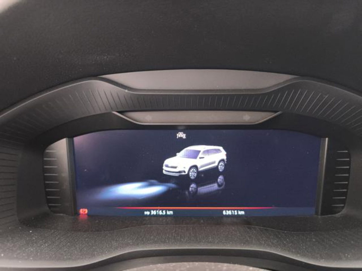 Skoda Kodiaq 2.0 TDI EVO SCR 200 CV 4x4 DSG SportLine (14)