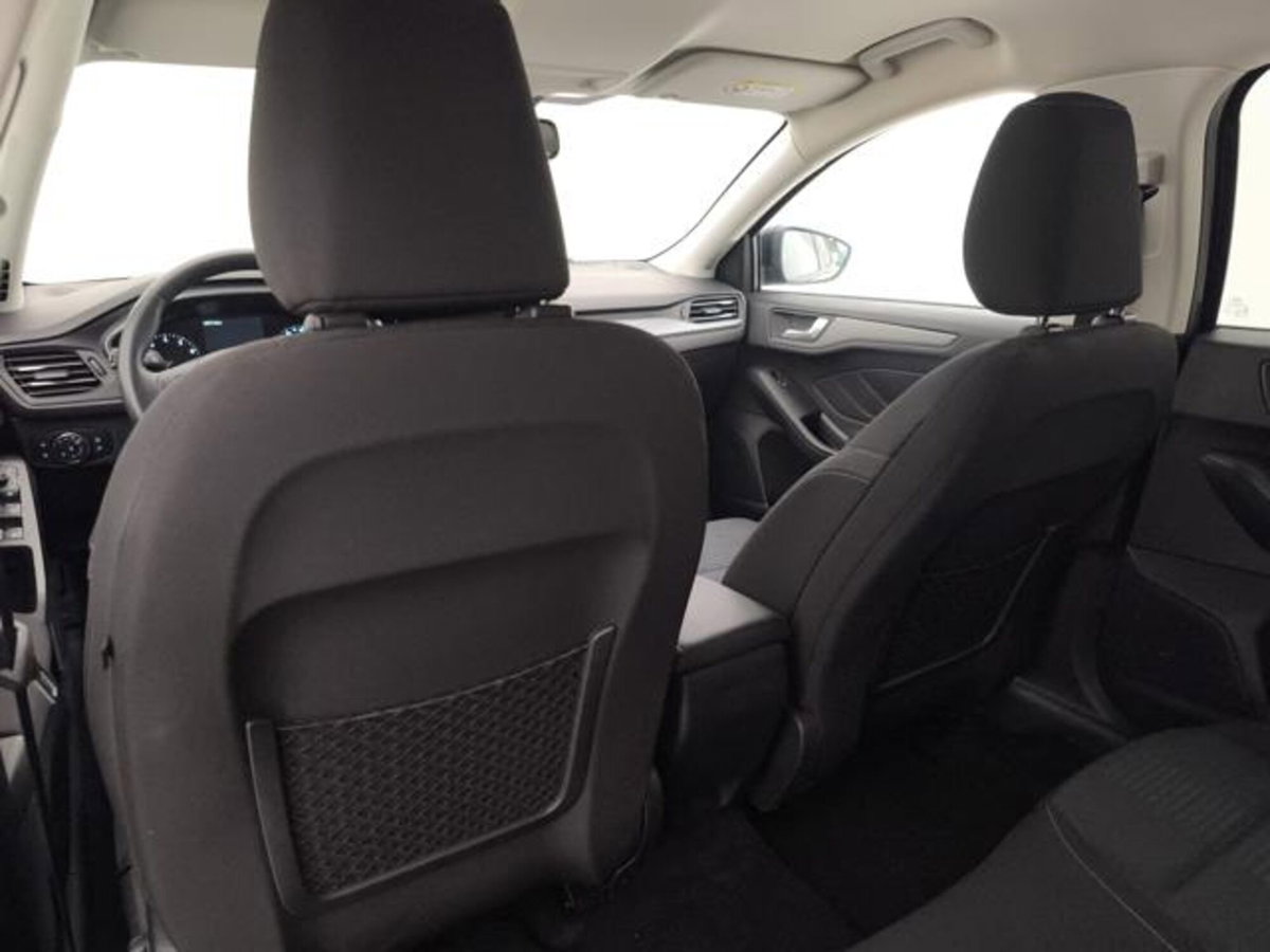 Ford Focus 1.0t ecoboost h 125cv (19)