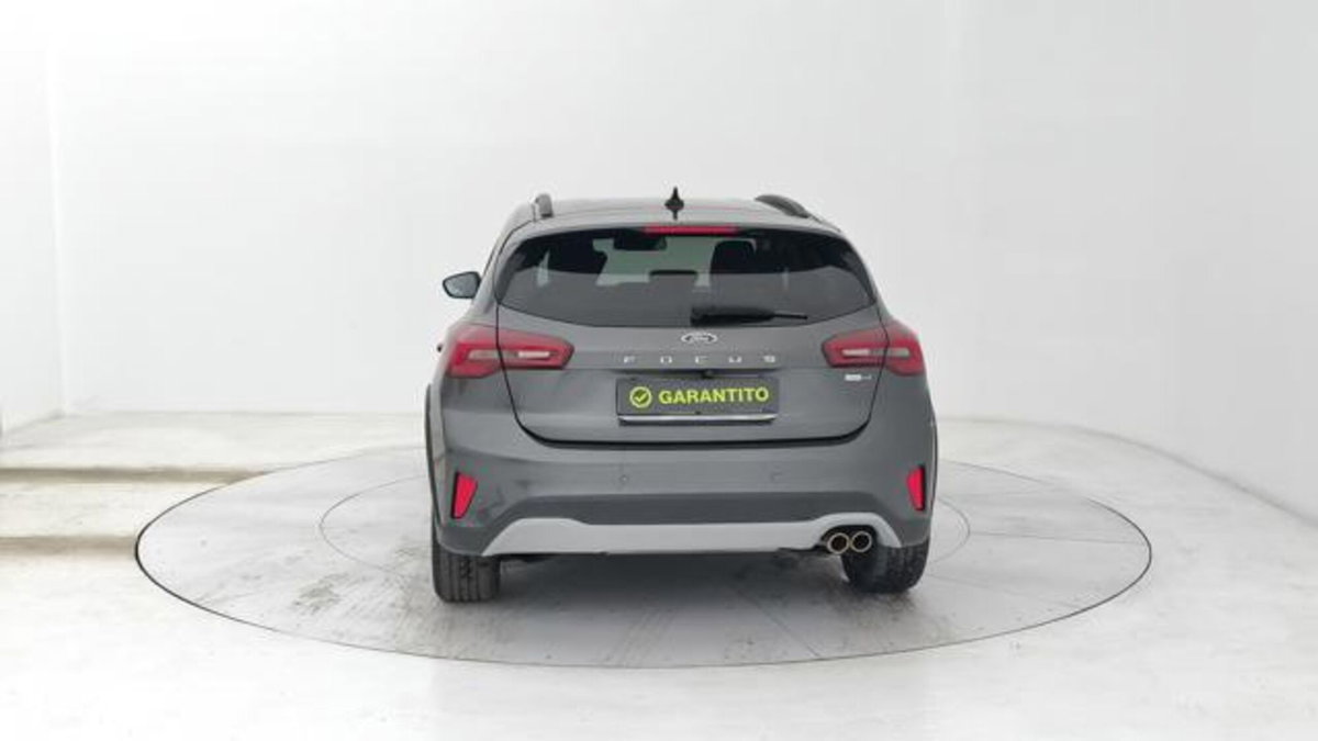 Ford Focus 1.0t ecoboost h 125cv (4)