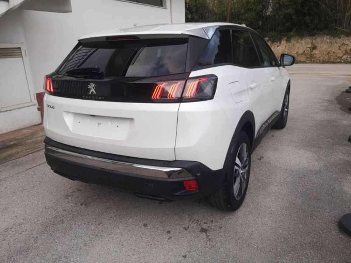 Peugeot 3008 BlueHDi 130 S&S Allure (4)