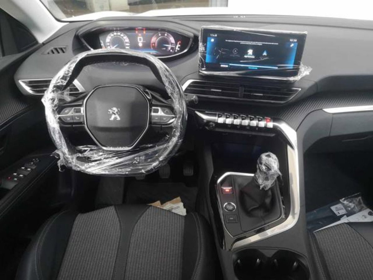 Peugeot 3008 BlueHDi 130 S&S Allure (7)