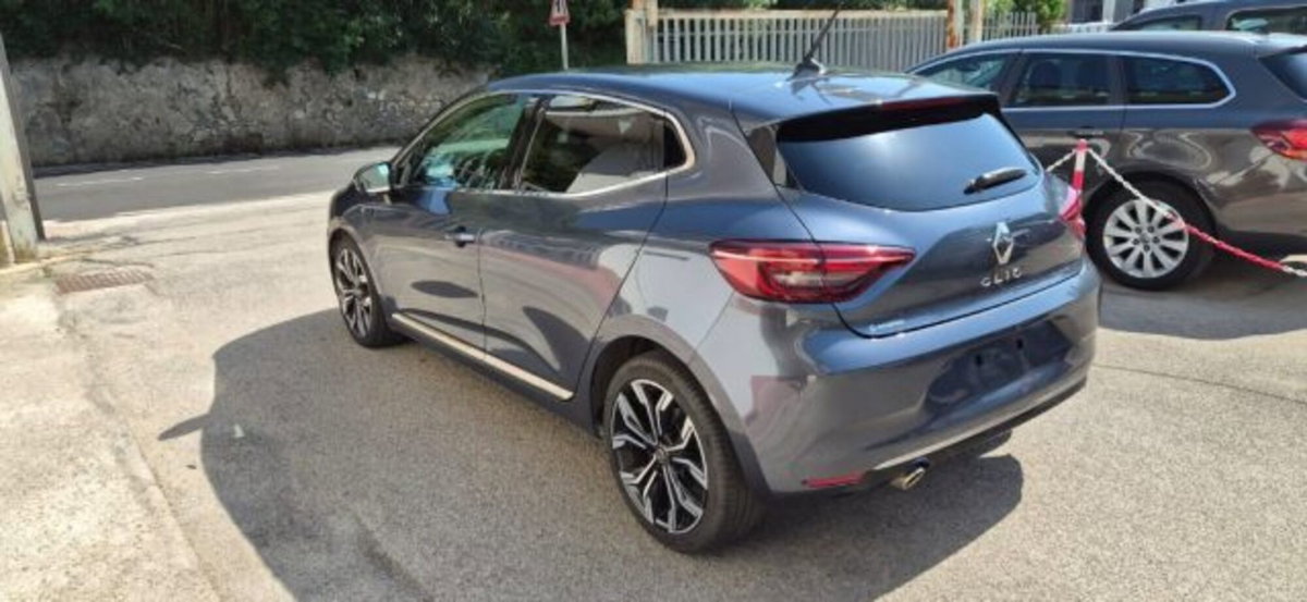 Renault Clio 1.0 tce Techno Gpl 100cv (3)