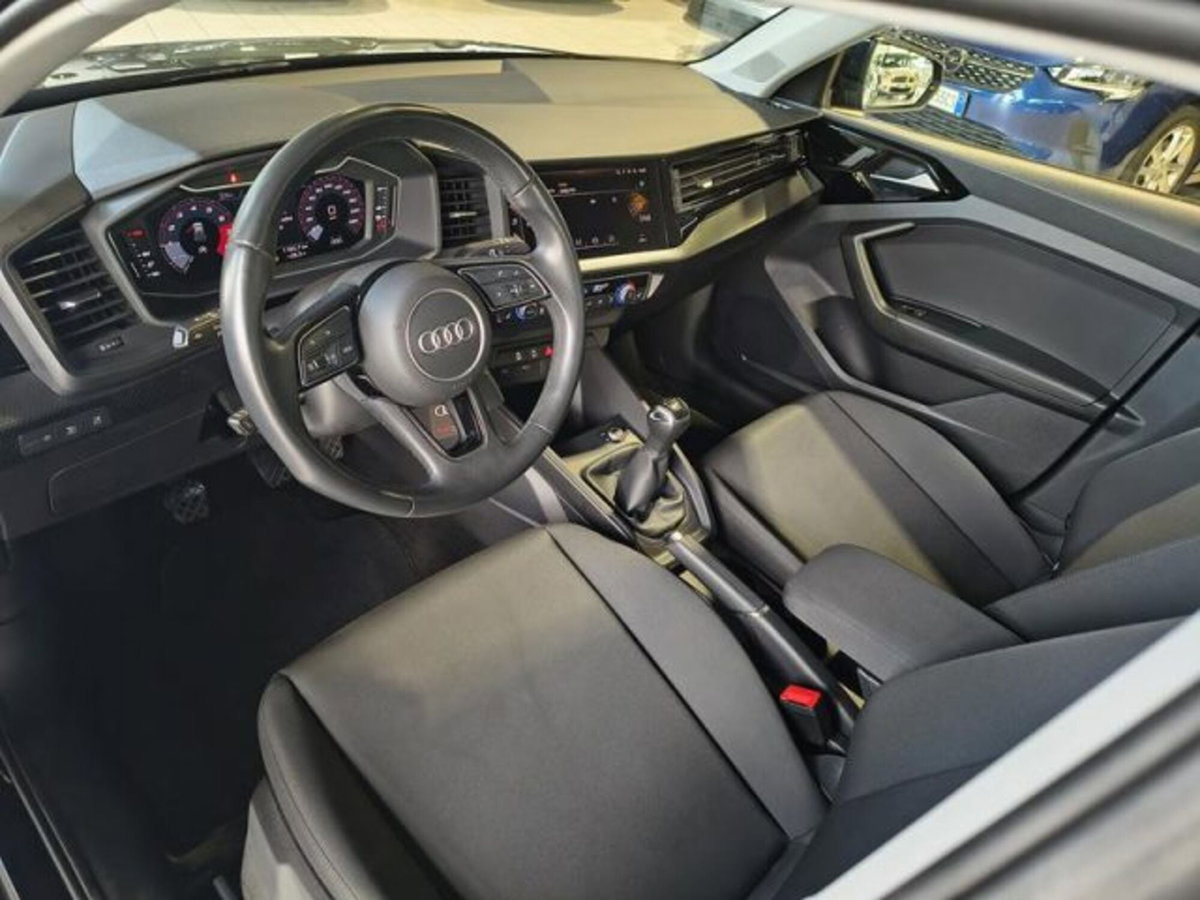Audi A1 Sportback 25 TFSI Admired (11)