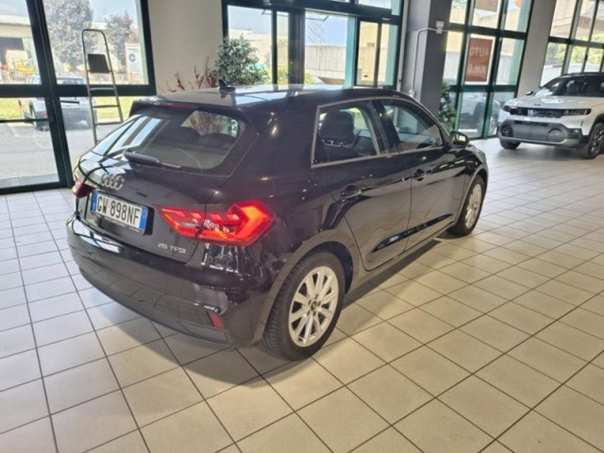Audi A1 Sportback 25 TFSI Admired (3)