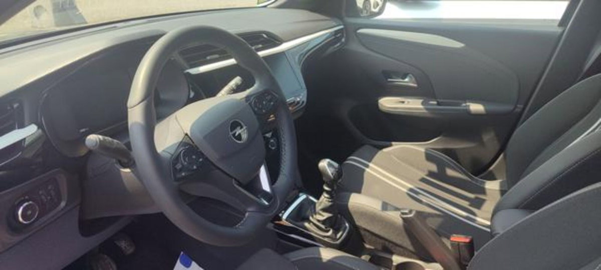 Opel Corsa 1.2 100 CV GS Line (12)