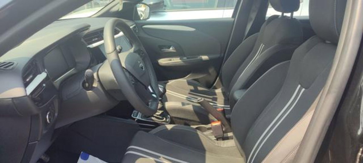 Opel Corsa 1.2 100 CV GS Line (13)