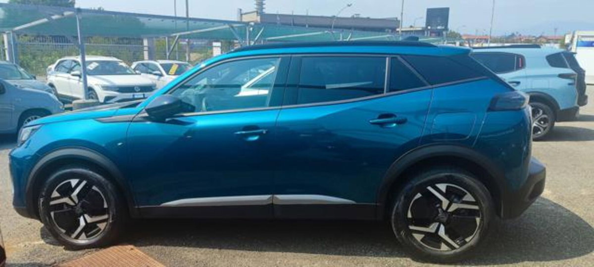 Peugeot 2008 PureTech 100 S&S Allure (7)