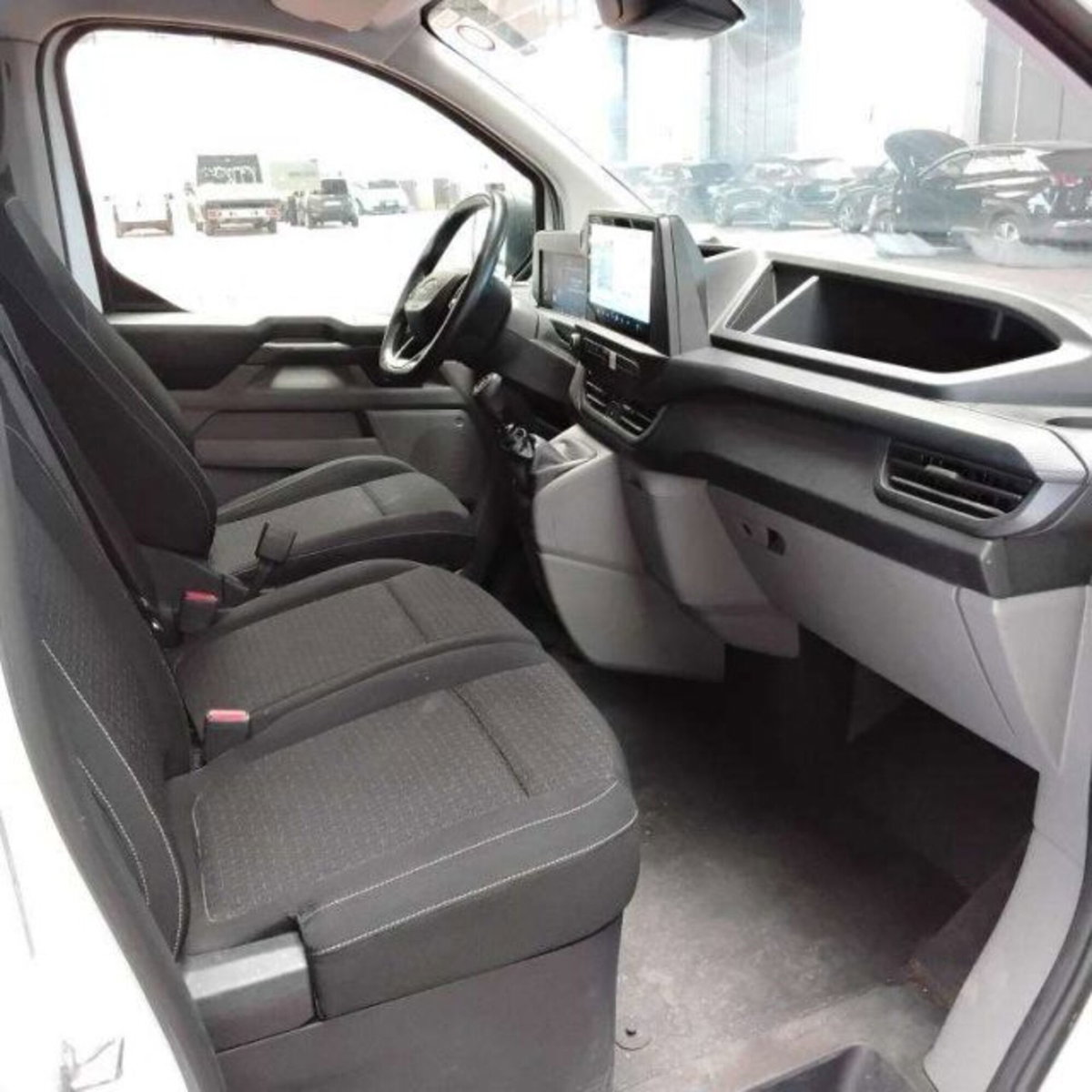 Ford Transit Custom  320 2.0 ecoblue 136cv combi M1 Trend L1H1 AWD A8 (10)