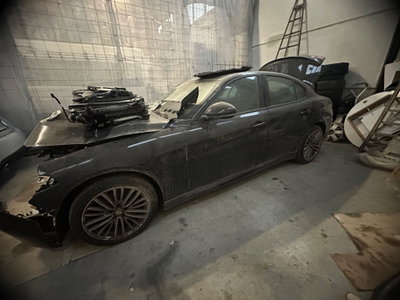 Alfa Romeo Giulia 2.0 Turbo 200 CV AT8 Sprint (9)