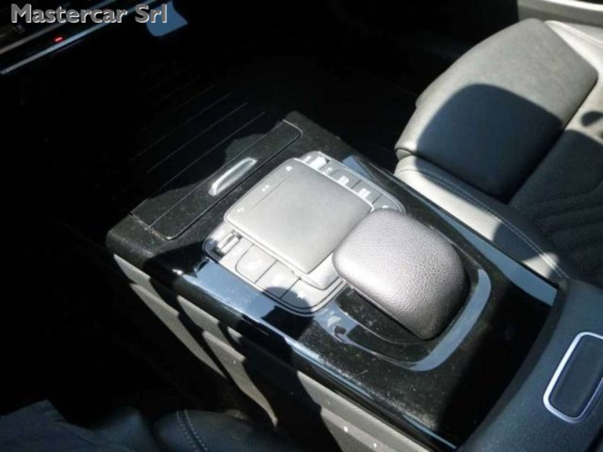 Mercedes-Benz Classe A 250 e phev Advanced auto (12)