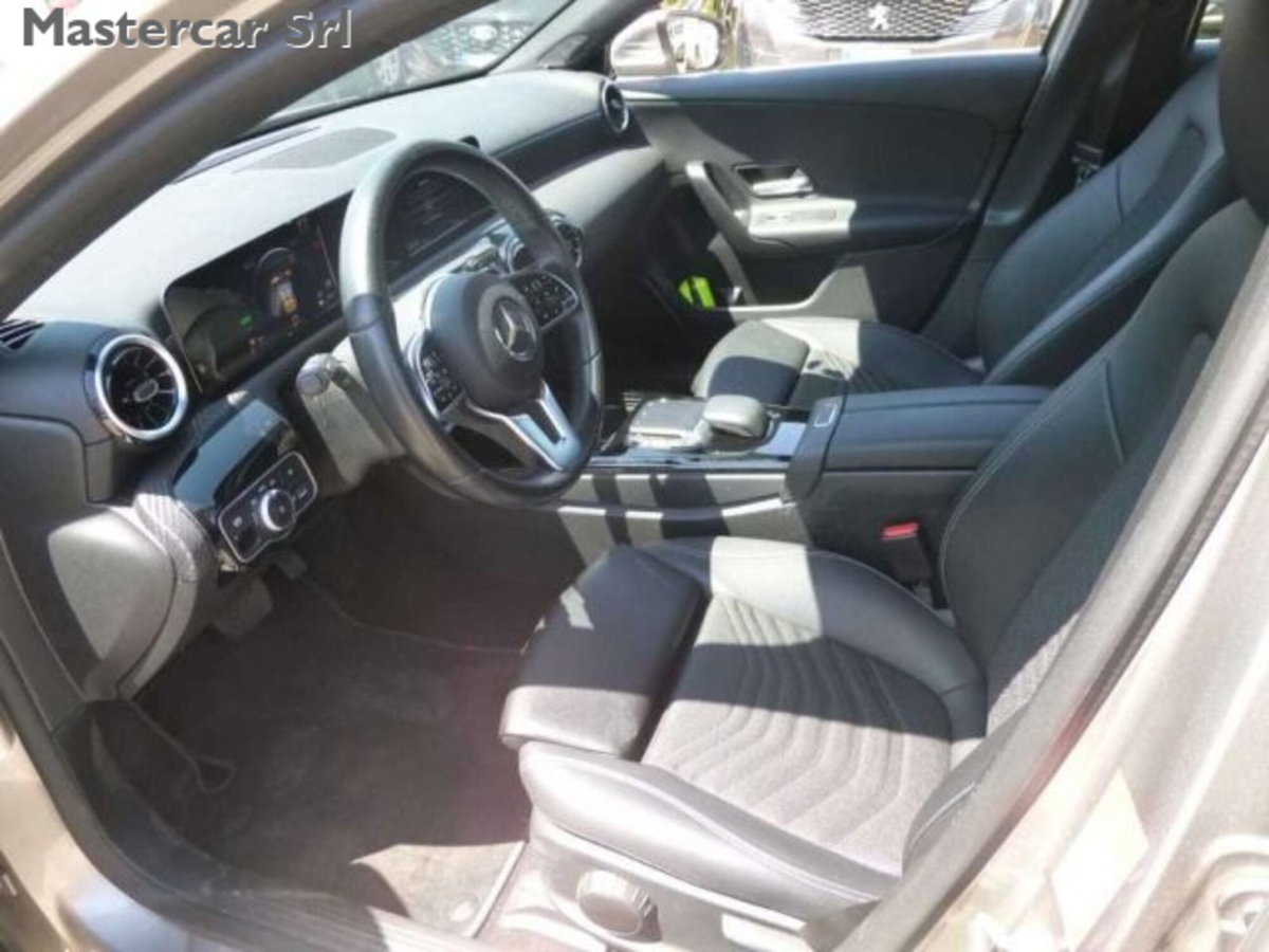 Mercedes-Benz Classe A 250 e phev Advanced auto (13)