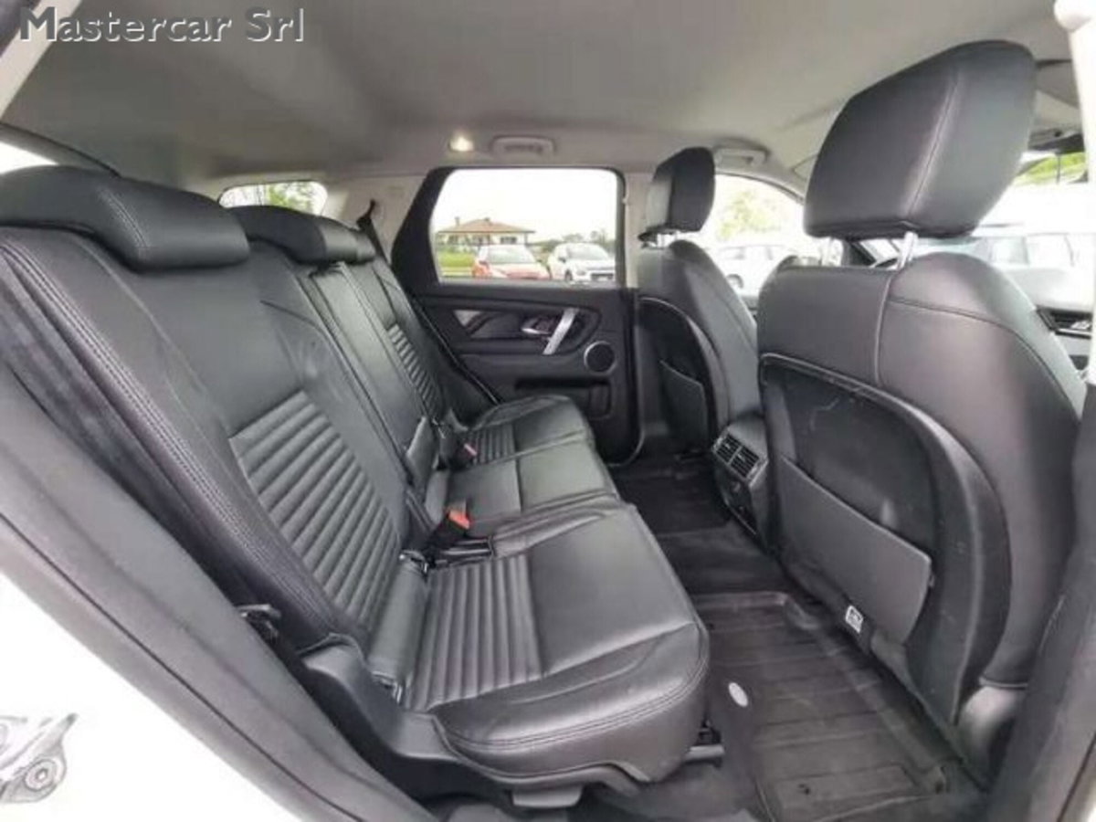 Land Rover Discovery Sport 2.0 TD4 180 CV Pure (13)
