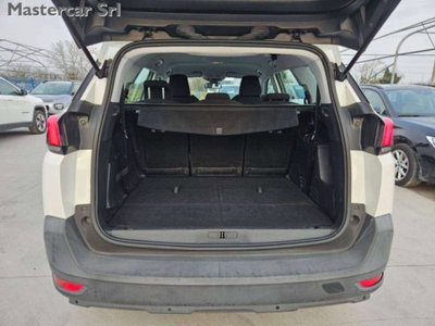 Peugeot 5008 BlueHDi 130 S&S Business (11)