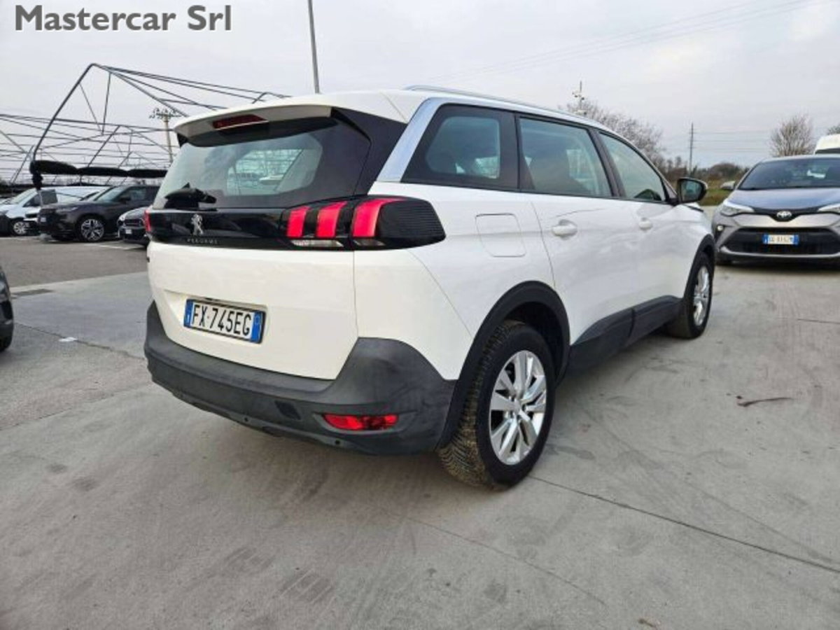 Peugeot 5008 BlueHDi 130 S&S Business (8)