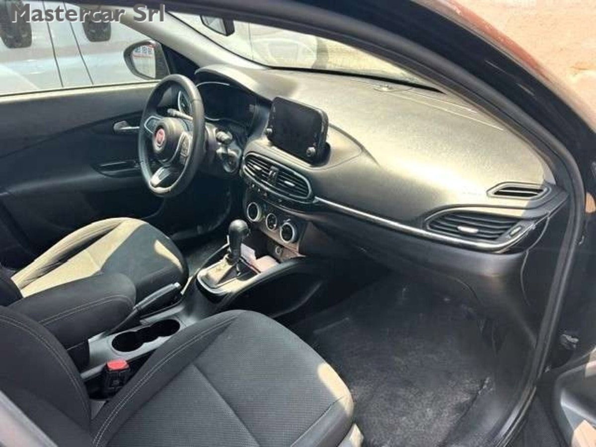 Fiat Tipo Tipo 5p 1.5 t4 hybrid Cross 130cv dct (3)