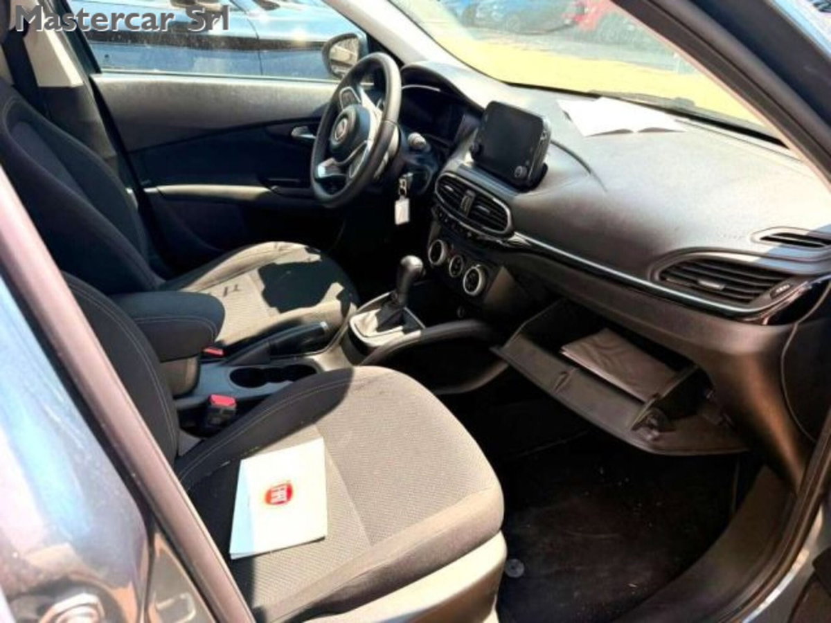 Fiat Tipo Tipo 5p 1.5 t4 hybrid Cross 130cv dct (5)