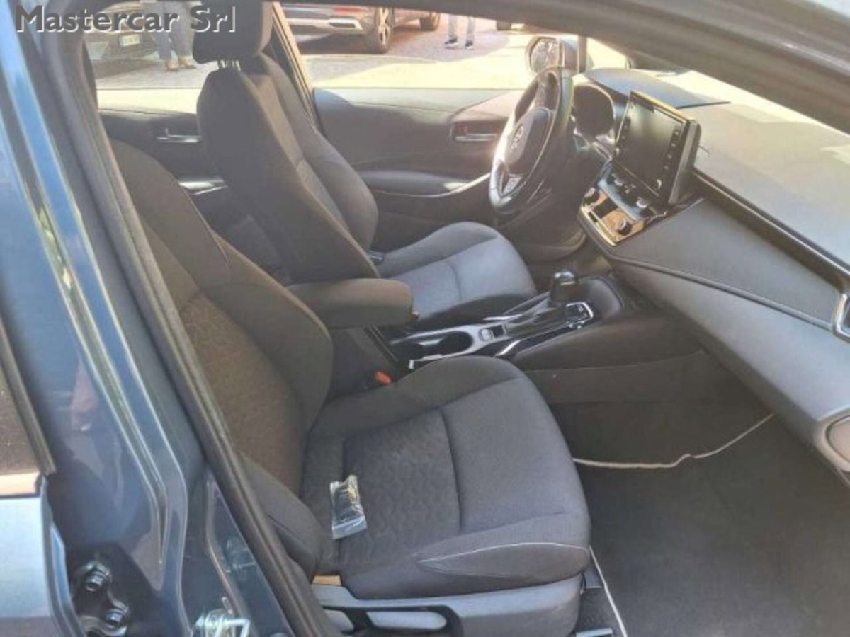 Toyota Corolla Touring Sports 2.0 Hybrid Lounge (7)