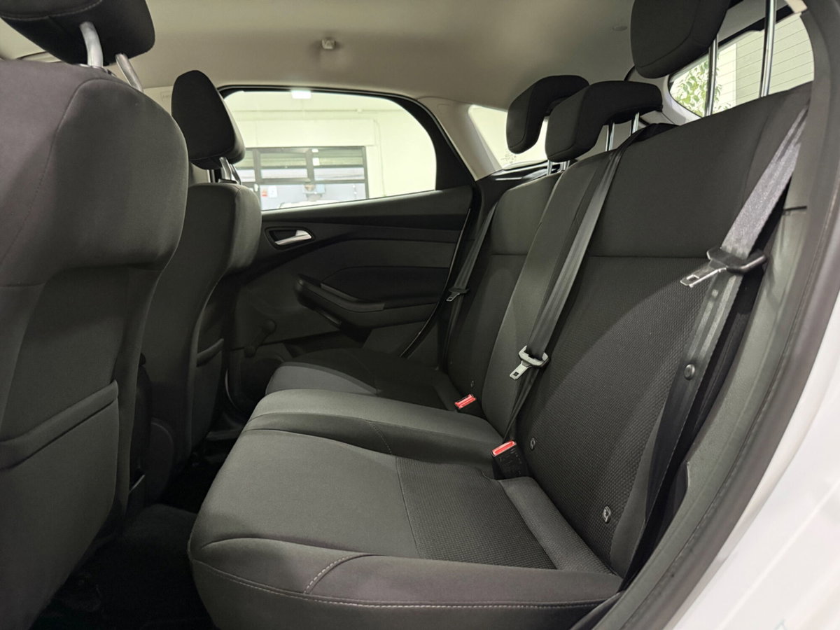 Ford Focus 1.5 TDCi 120 CV Start&Stop Plus (20)
