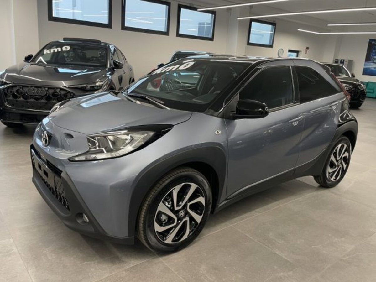 Toyota Aygo X 1.0 VVT-i 72 CV 5p. Undercover S-CVT (8)