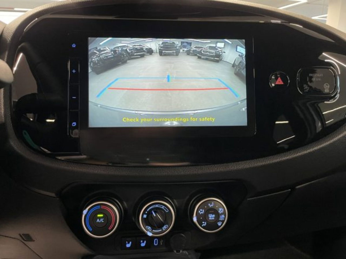 Toyota Aygo X 1.0 VVT-i 72 CV 5p. Undercover S-CVT (2)