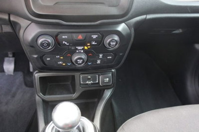 Jeep Renegade 1.6 Mjt 130 CV Limited (13)