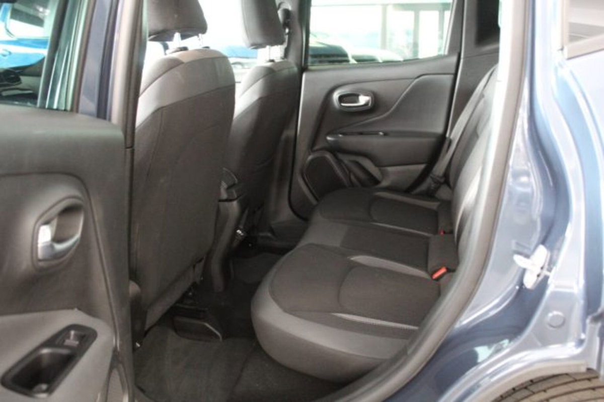 Jeep Renegade 1.6 Mjt 130 CV Limited (9)