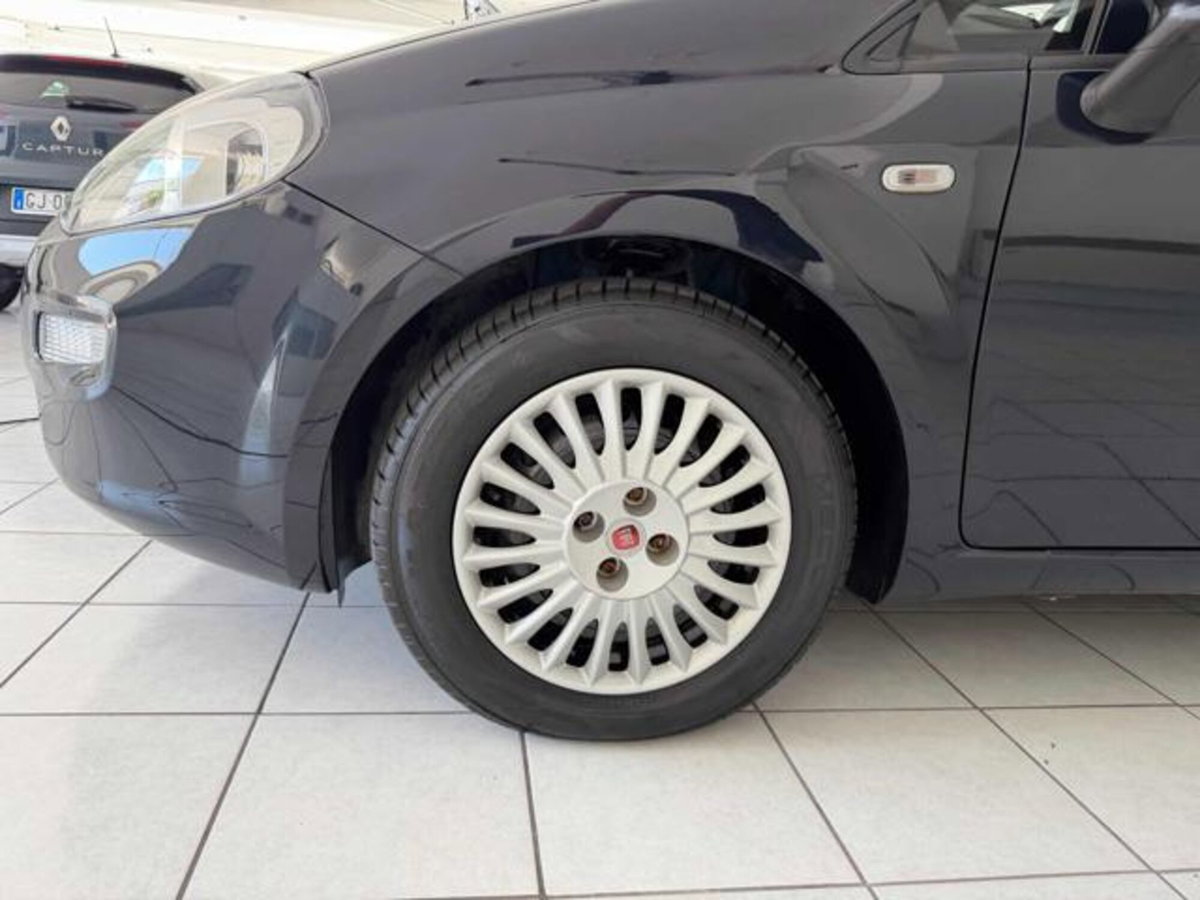Fiat Punto 1.3 MJT II S&S 95 CV 5 porte Street (17)