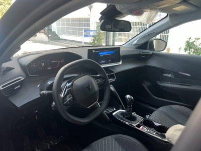 Peugeot 208 1.2 puretech Active s&s 100cv (13)