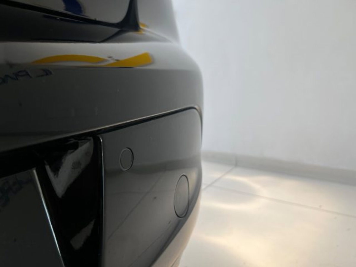 Peugeot 208 1.2 puretech Active s&s 100cv (9)