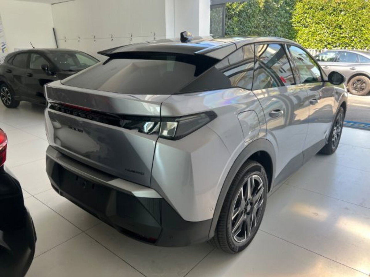 Peugeot 3008 1.2 hybrid GT Exclusive 145cv e-dcs6 (8)