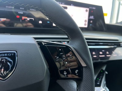 Peugeot 3008 1.2 hybrid GT 145cv e-dcs6 (18)