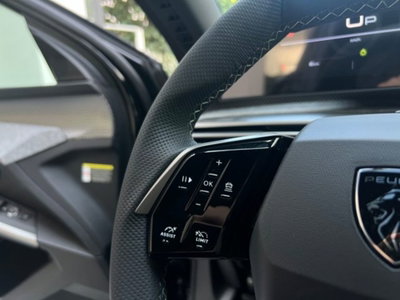 Peugeot 3008 1.2 hybrid GT 145cv e-dcs6 (19)