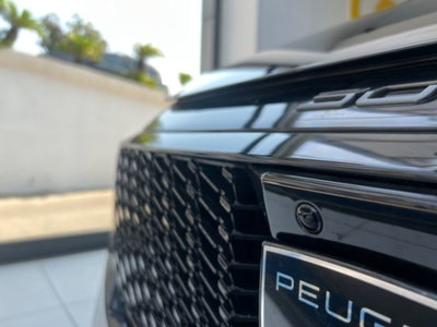 Peugeot 3008 1.2 hybrid GT 145cv e-dcs6 (5)