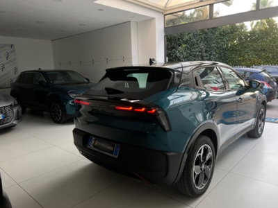 Alfa Romeo Junior elettrica Intensa 156cv (20)