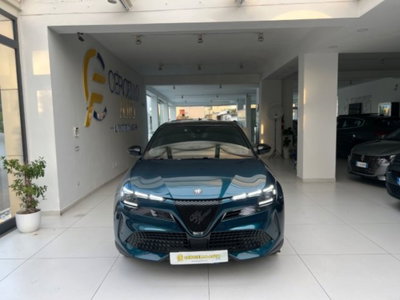 Alfa Romeo Junior elettrica Intensa 156cv (4)