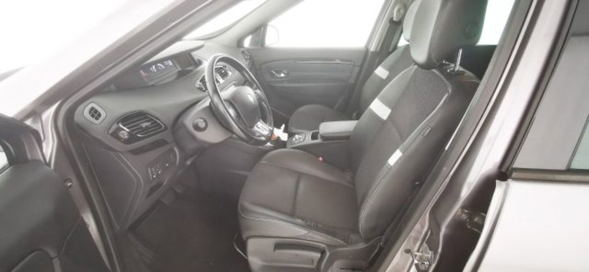 Renault Scenic E-Tech Electric 1.5 dCi 110CV EDC Energy (13)