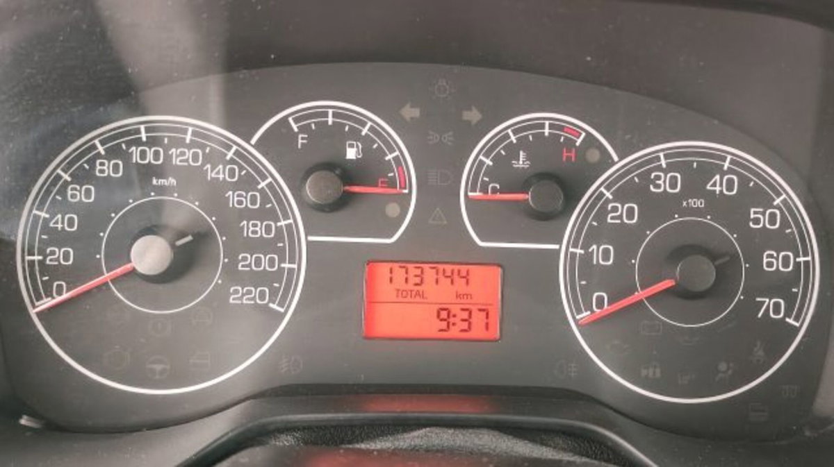 Fiat Grande Punto 1.2 5 porte Actual (10)
