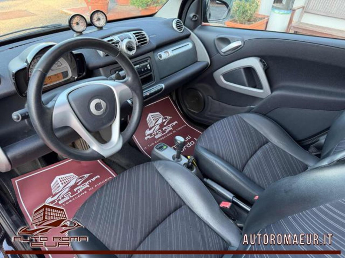 smart Fortwo 1000 52 kW MHD coupé pulse (14)