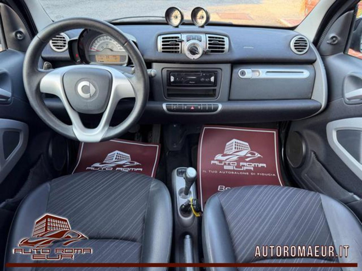 smart Fortwo 1000 52 kW MHD coupé pulse (15)