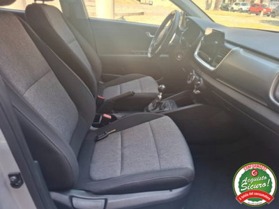 Kia Stonic 1.2 ECO GPL Urban (9)